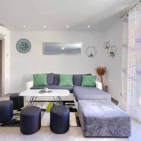 Apartment Joy By Interhome Pula Exterior foto